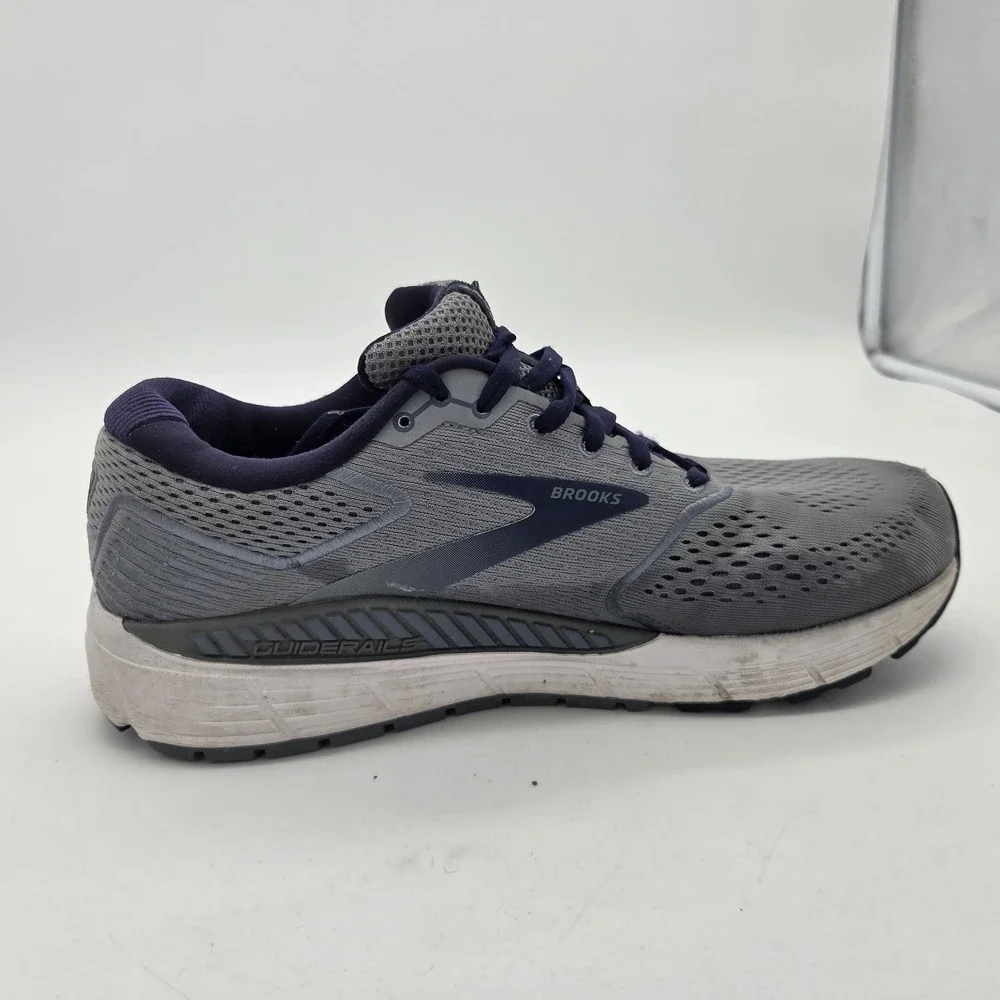 BROOKS Beast 20 Mens Running Shoes Mesh Sz 10 2E (Wide) Gray/White/Navy